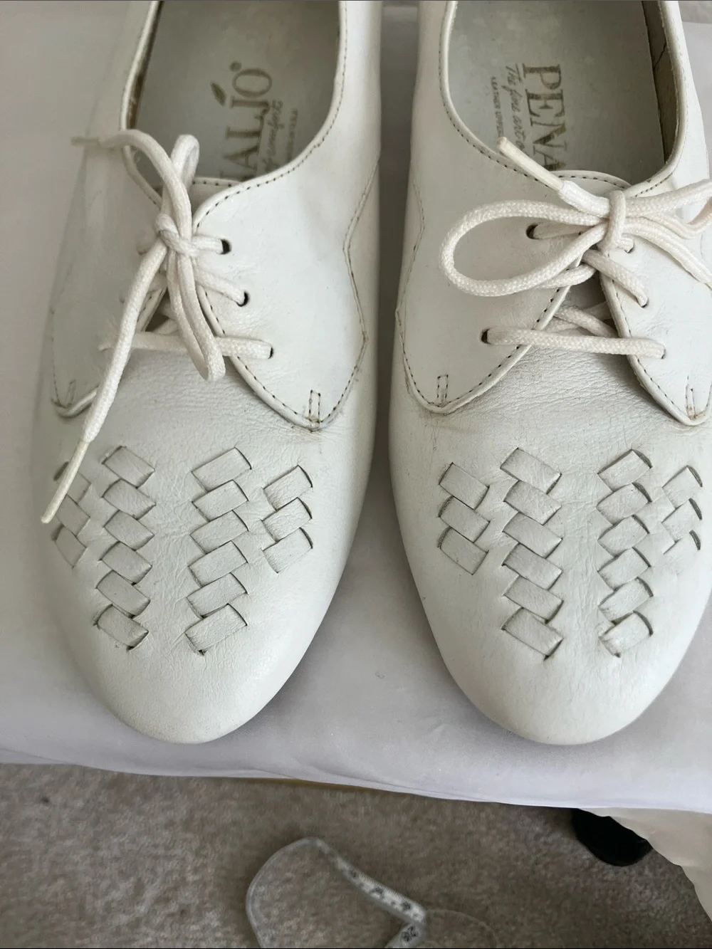 VTG Penaljo White Leather Woven Lace-Up Flats
